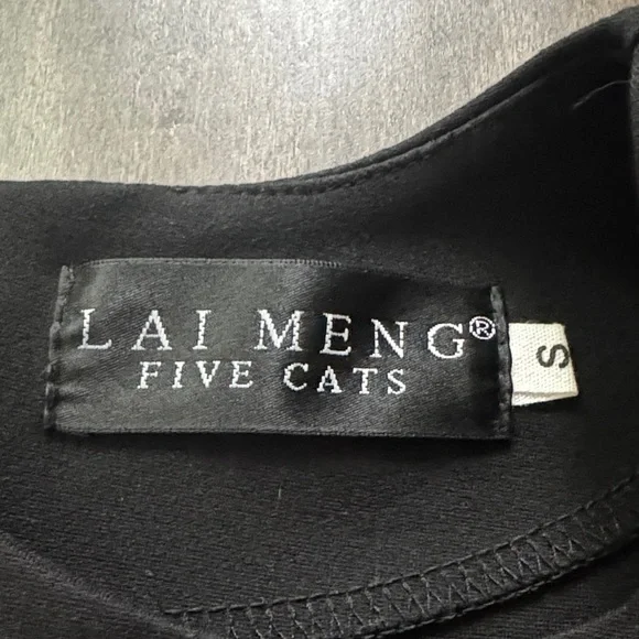 Elegant Black Embroidered Dress - Picture 2 of 6